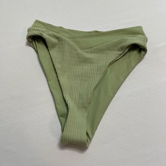 NWOT L*SPACE Bitsy Cut Green Bikini Bottoms Size Small New - Picture 1 of 6